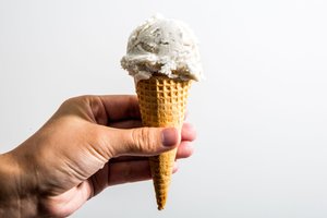 Vanilla Cashew Vegan Ice Cream