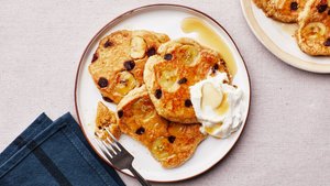 Vegan Banana-Oat Pancakes