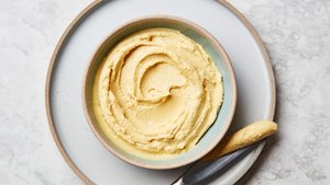 Vegan Beer-Cheese Sauce