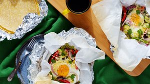 Vegetarian Breakfast Taco Foil Packs With Black Beans, Zucchini, and Corn