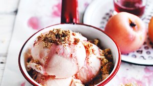 White Peach and Bourbon Vanilla Ice-Cream